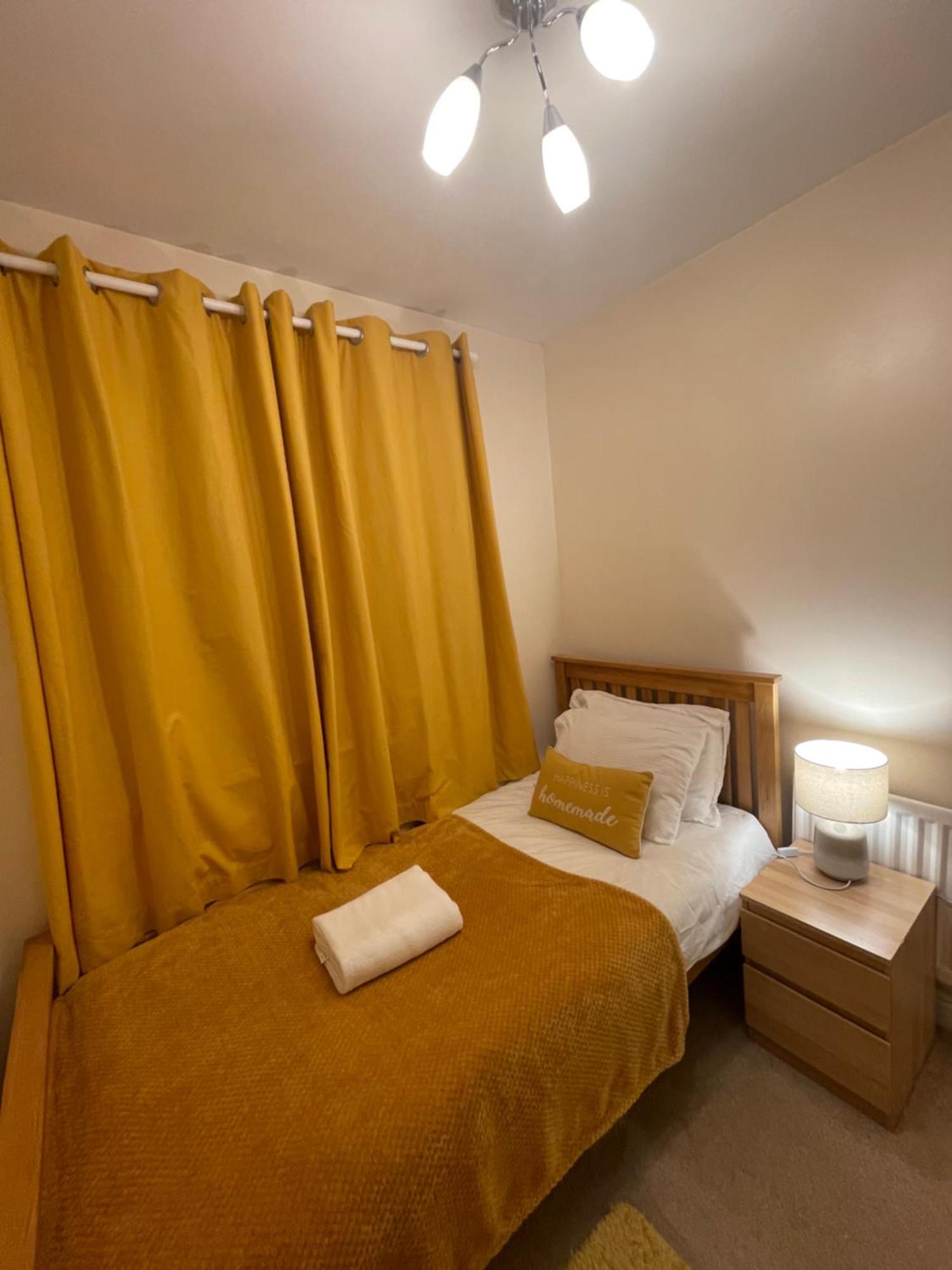 Holiday Home In Cardiff. Sleeps 6 エクステリア 写真